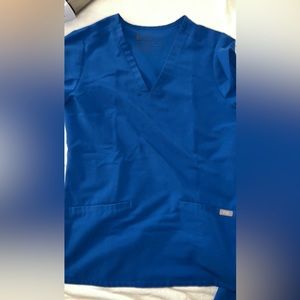FIGS SCRUBS! Casma Three Pocket Scrub Top